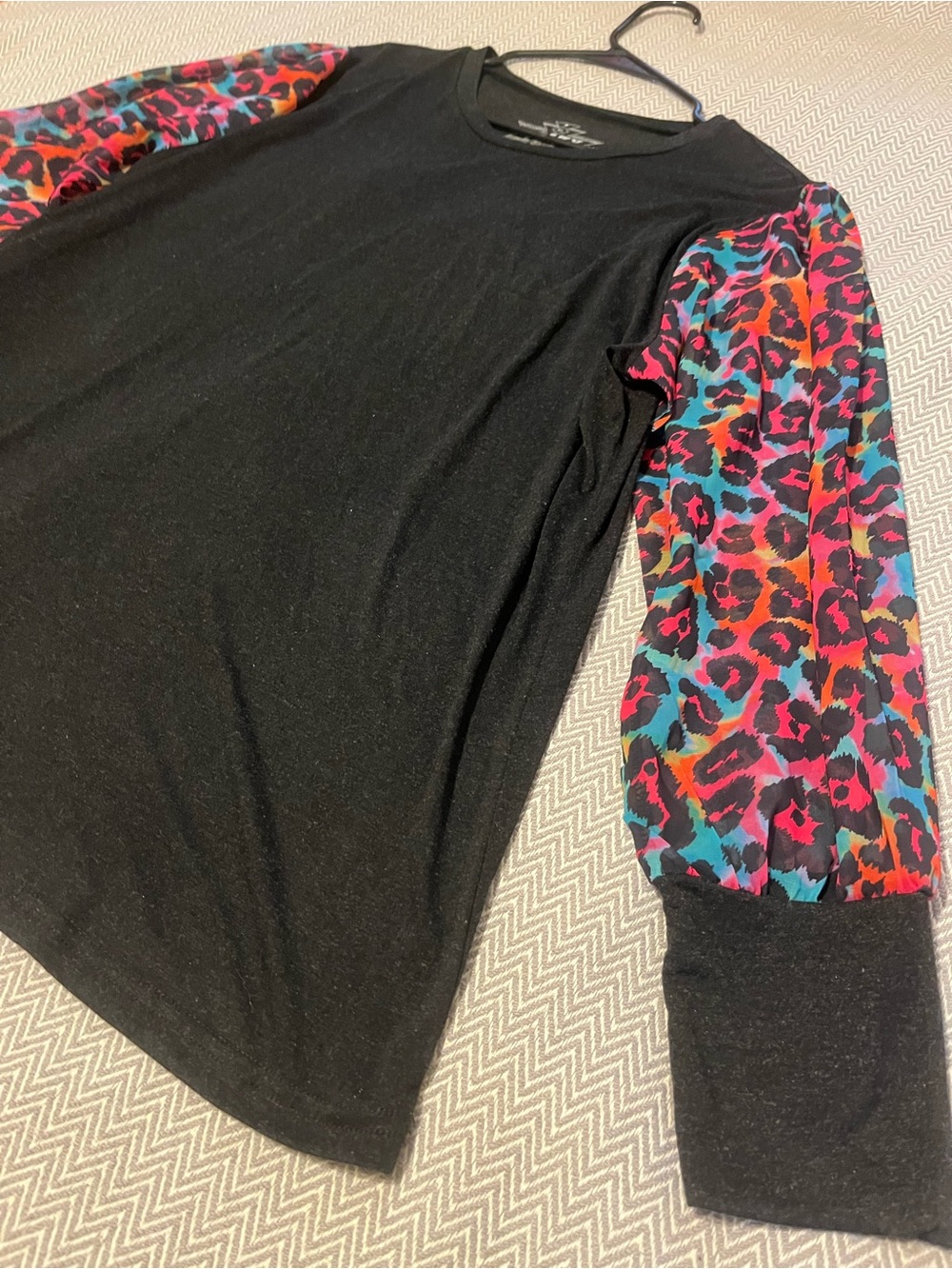 Crazy Train Dark Gray Top with Colorful Neon Sheer Leopard Puff Sleeves. XL.